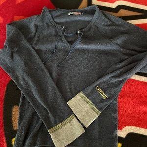 Quicksilver/Roxy pull over light sweater size lg